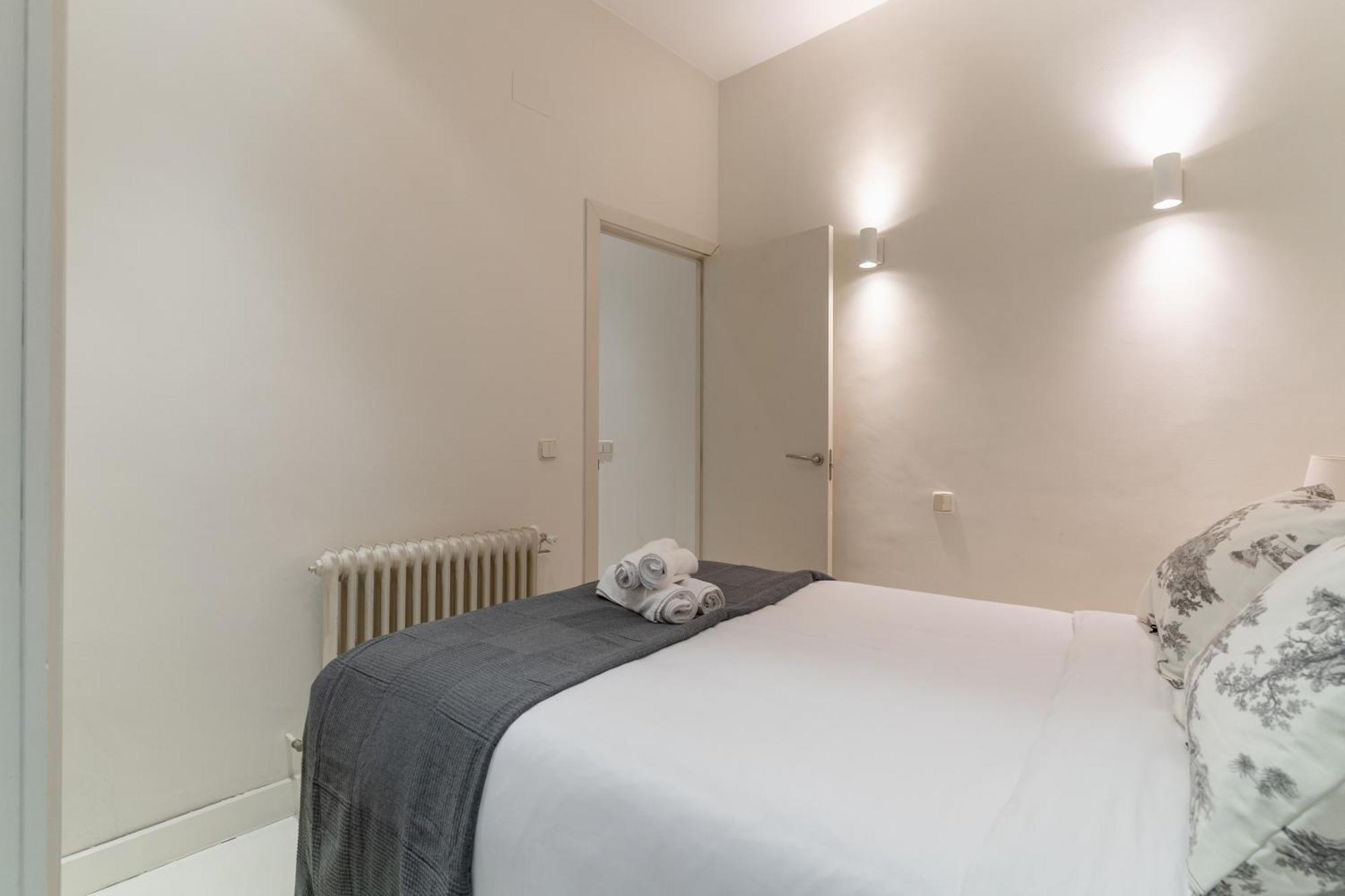 Spacious Modern-3Bedrooms 2Bathrooms-Plaza Mayor マドリード エクステリア 写真