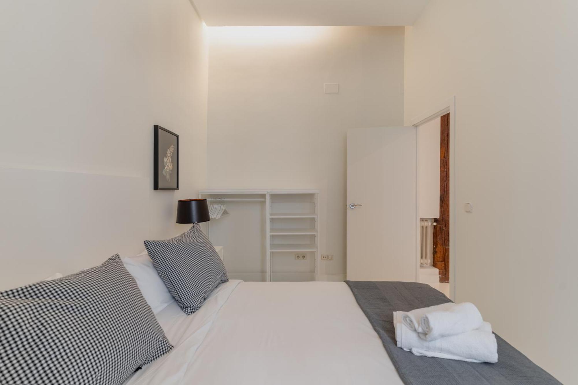 Spacious Modern-3Bedrooms 2Bathrooms-Plaza Mayor マドリード エクステリア 写真