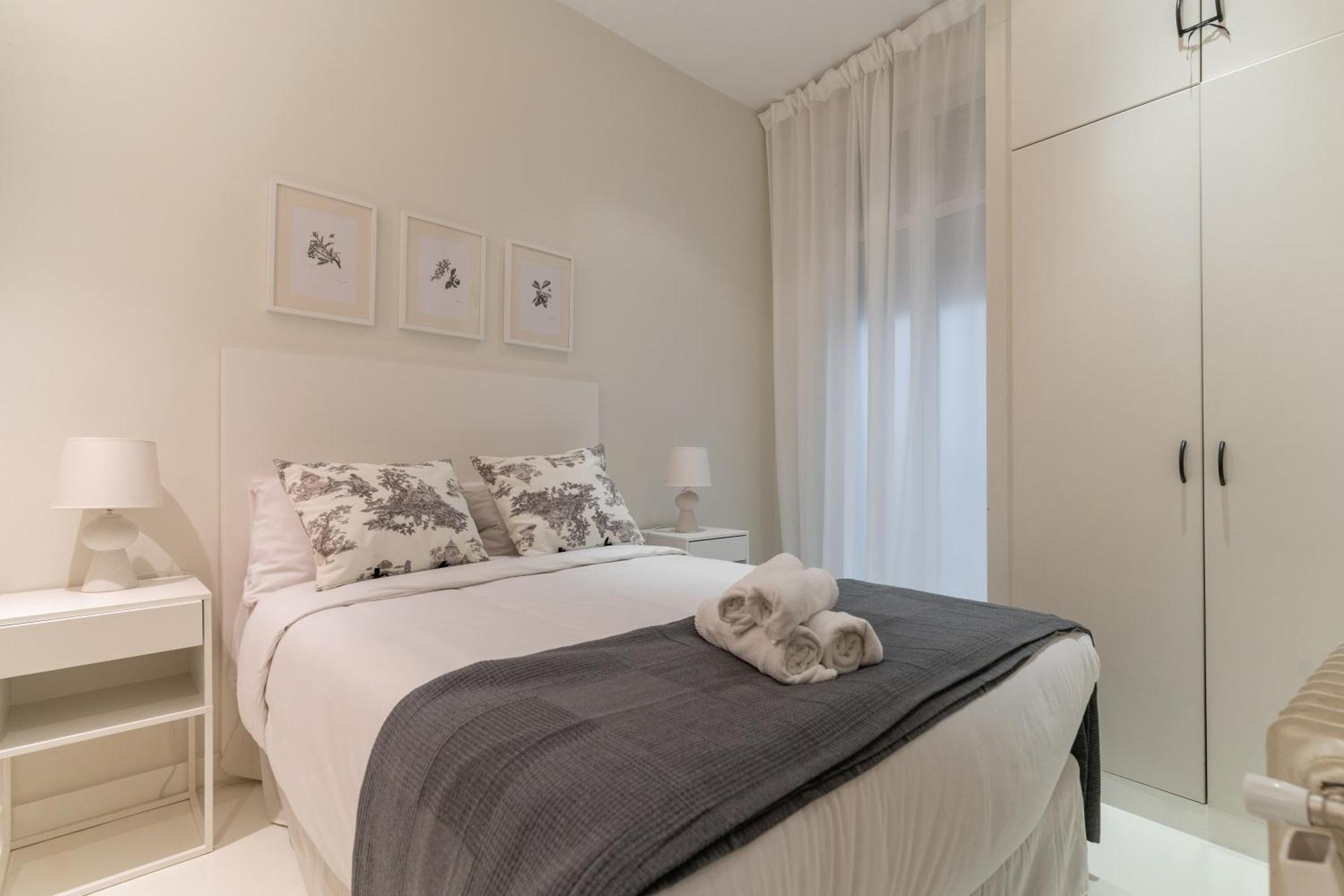 Spacious Modern-3Bedrooms 2Bathrooms-Plaza Mayor マドリード エクステリア 写真