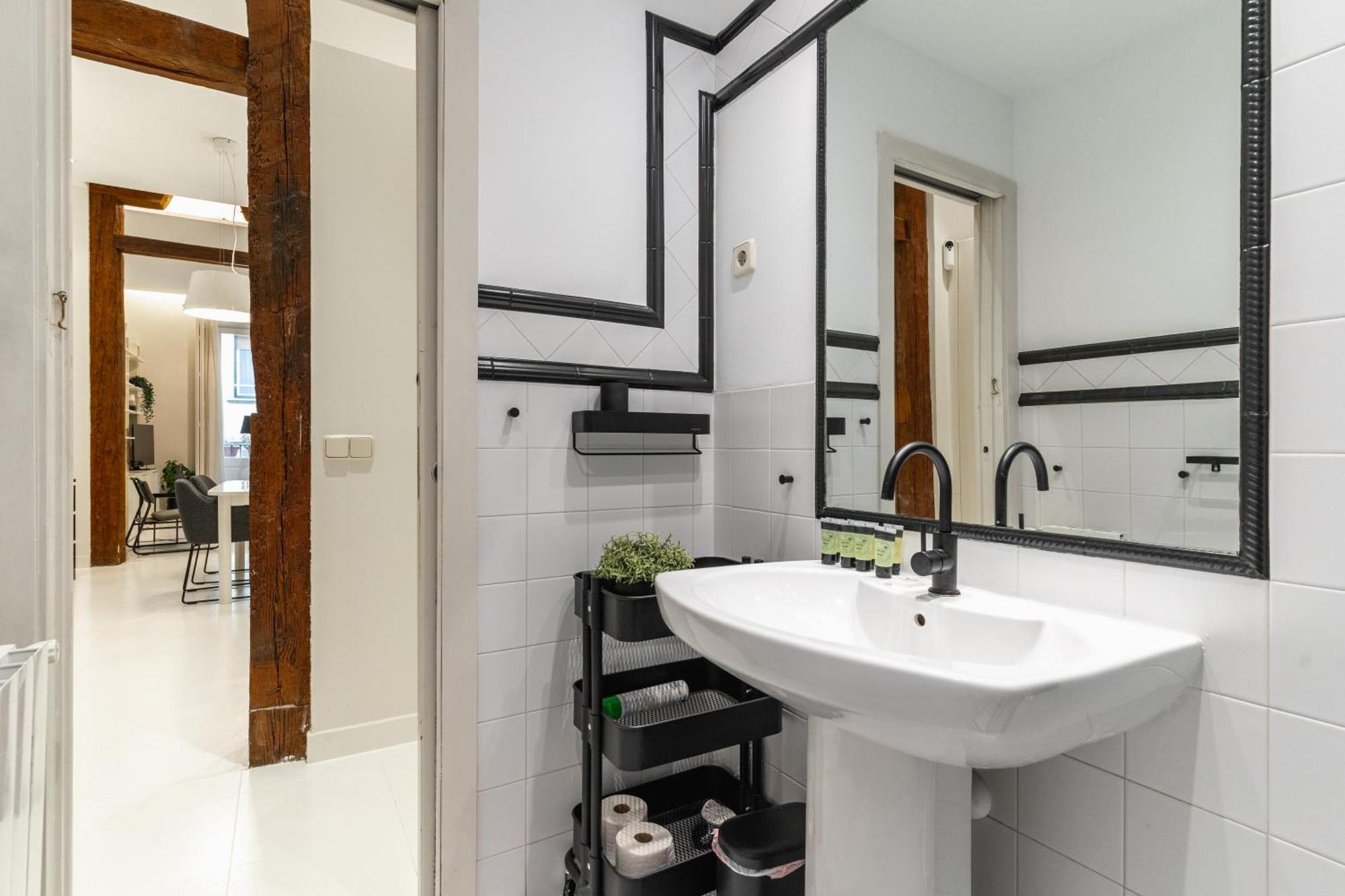 Spacious Modern-3Bedrooms 2Bathrooms-Plaza Mayor マドリード エクステリア 写真