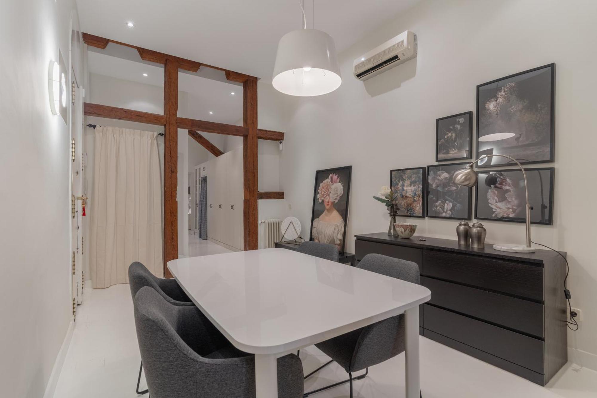 Spacious Modern-3Bedrooms 2Bathrooms-Plaza Mayor マドリード エクステリア 写真